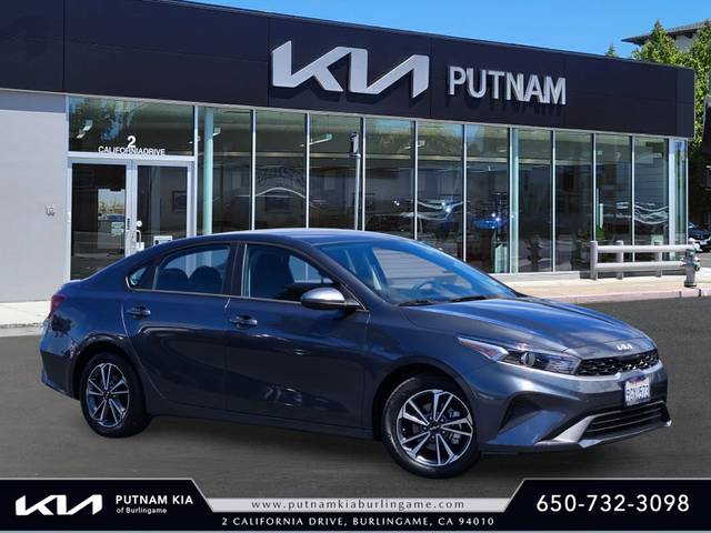 2023 Kia Forte LXS FWD photo