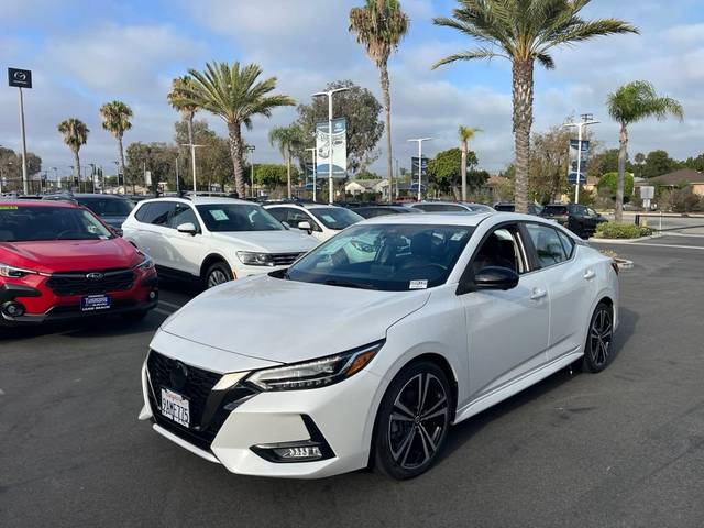 2022 Nissan Sentra SR FWD photo