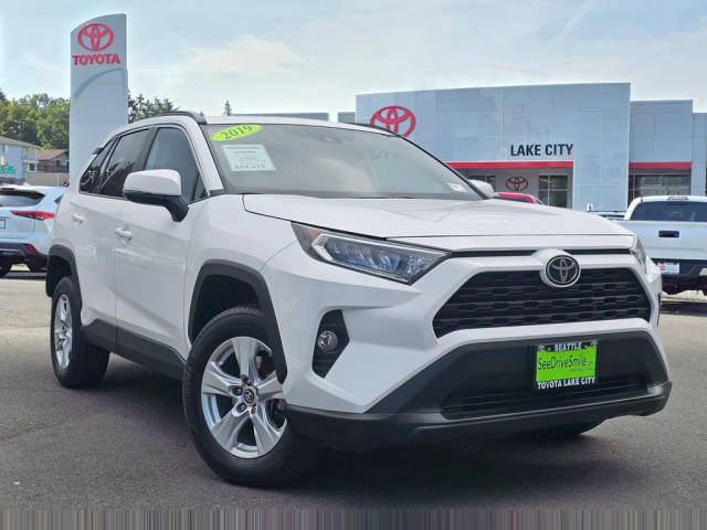 2019 Toyota RAV4 XLE AWD photo