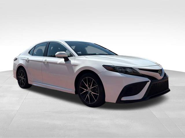 2022 Toyota Camry SE FWD photo