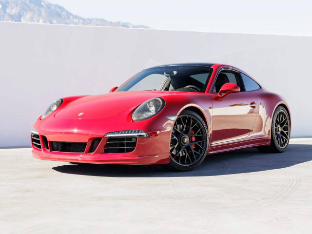 2015 Porsche 911 Carrera GTS RWD photo