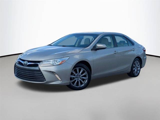 2017 Toyota Camry XLE FWD photo