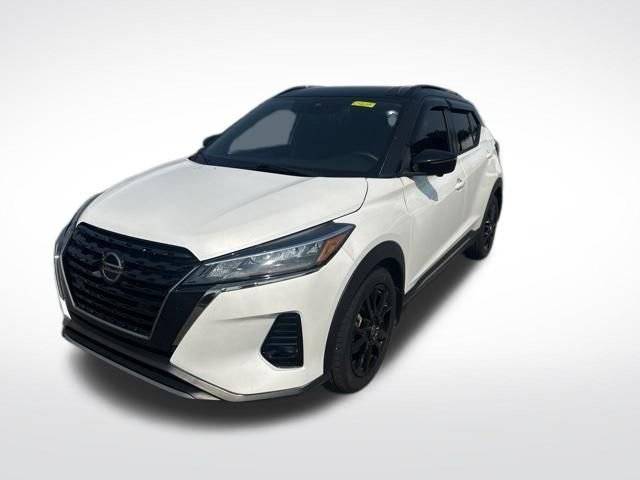 2021 Nissan Kicks SR FWD photo