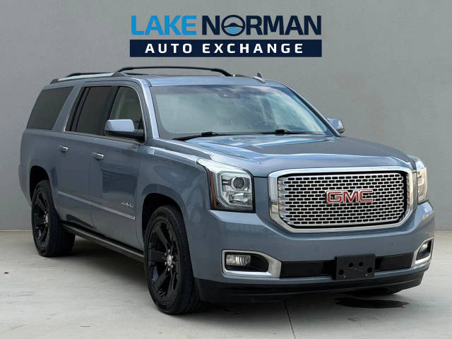 2016 GMC Yukon XL Denali 4WD photo