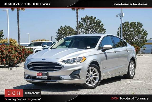 2019 Ford Fusion SE FWD photo