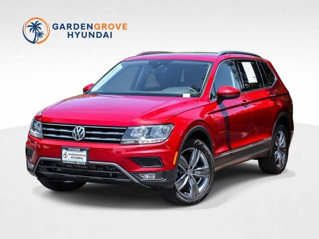 2020 Volkswagen Tiguan SEL FWD photo