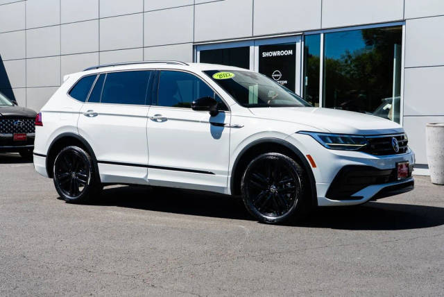 2022 Volkswagen Tiguan SE R-Line Black FWD photo
