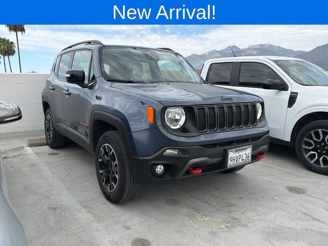 2023 Jeep Renegade Trailhawk 4WD photo