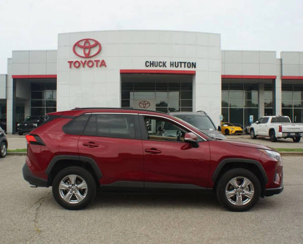 2022 Toyota RAV4 XLE FWD photo