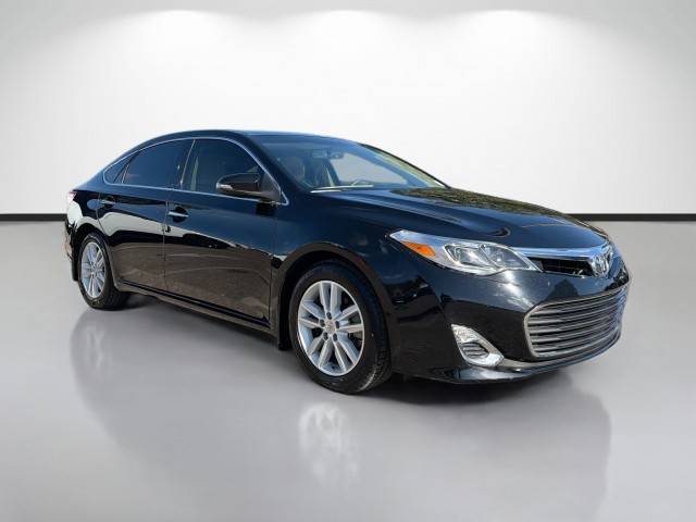 2015 Toyota Avalon XLE Premium FWD photo