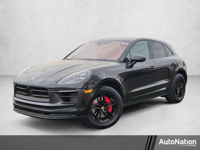 2023 Porsche Macan S AWD photo