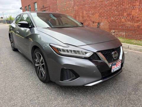 2019 Nissan Maxima SV FWD photo