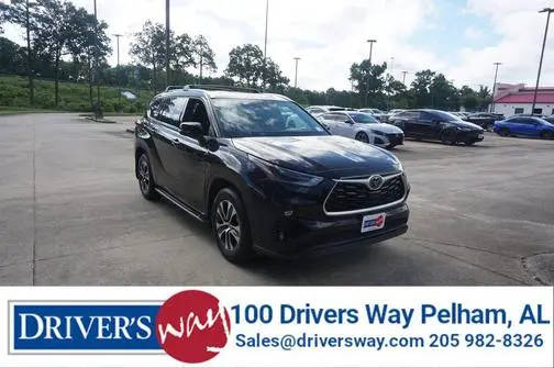 2021 Toyota Highlander XLE FWD photo