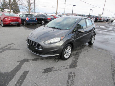 2015 Ford Fiesta SE FWD photo