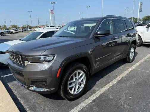 2023 Jeep Grand Cherokee L Laredo 4WD photo