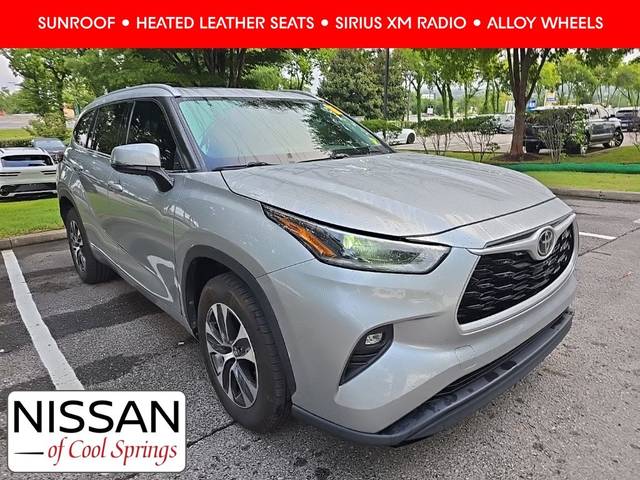 2021 Toyota Highlander XLE FWD photo