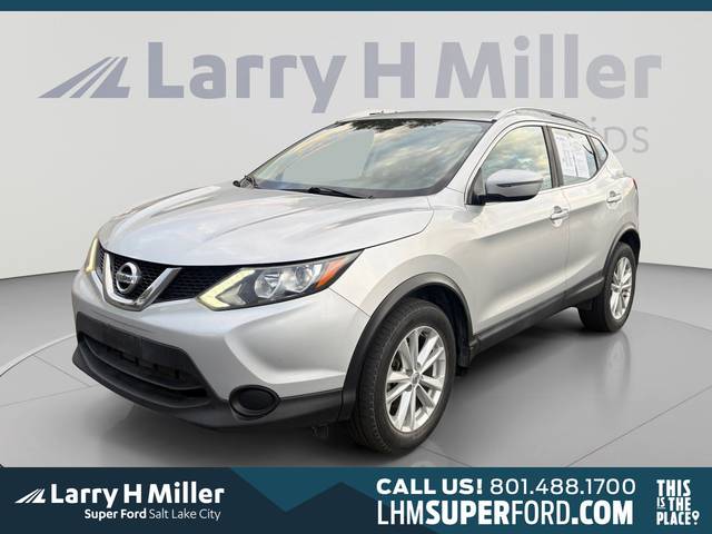 2017 Nissan Rogue Sport SV FWD photo