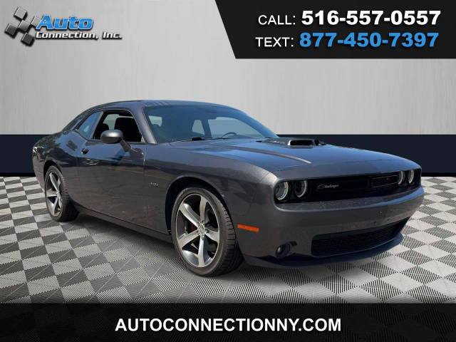 2015 Dodge Challenger R/T Plus Shaker RWD photo