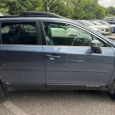 2015 Subaru Outback 2.5i Limited AWD photo