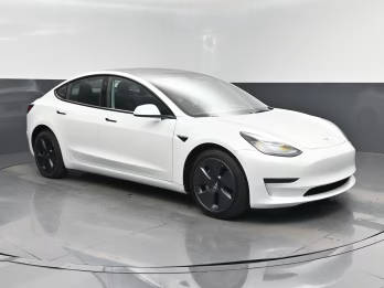 2023 Tesla Model 3 RWD photo