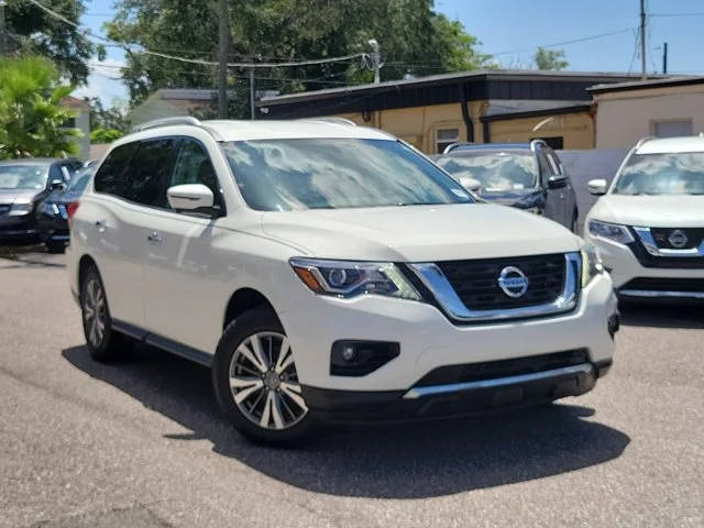 2020 Nissan Pathfinder SL FWD photo