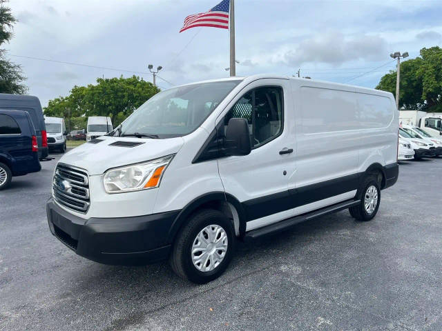 2019 Ford Transit Van RWD photo