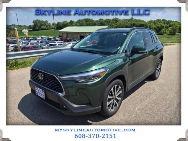 2022 Toyota Corolla Cross XLE AWD photo