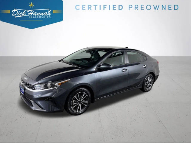 2023 Kia Forte LXS FWD photo