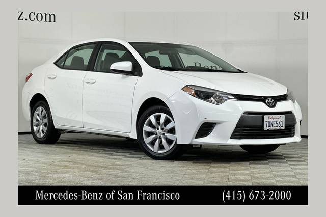 2016 Toyota Corolla FWD photo