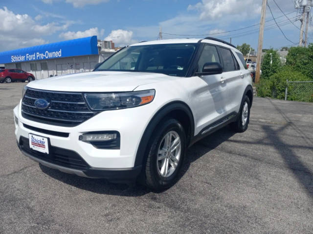 2021 Ford Explorer XLT 4WD photo