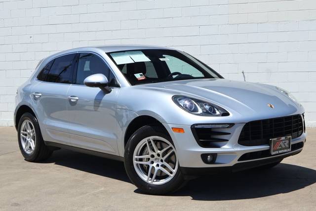2015 Porsche Macan S AWD photo