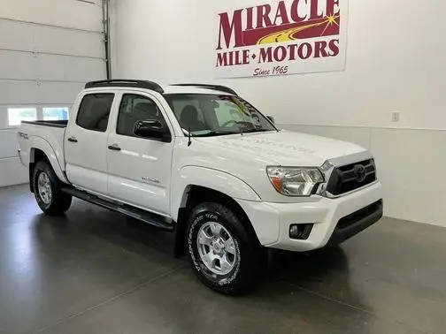 2015 Toyota Tacoma 4WD photo