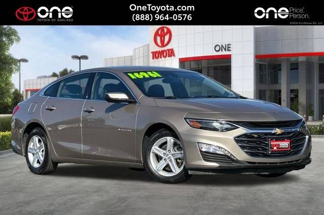 2023 Chevrolet Malibu LT FWD photo