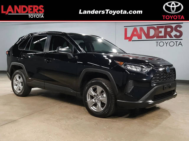 2022 Toyota RAV4 Hybrid LE AWD photo