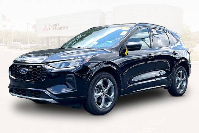 2023 Ford Escape ST-Line AWD photo