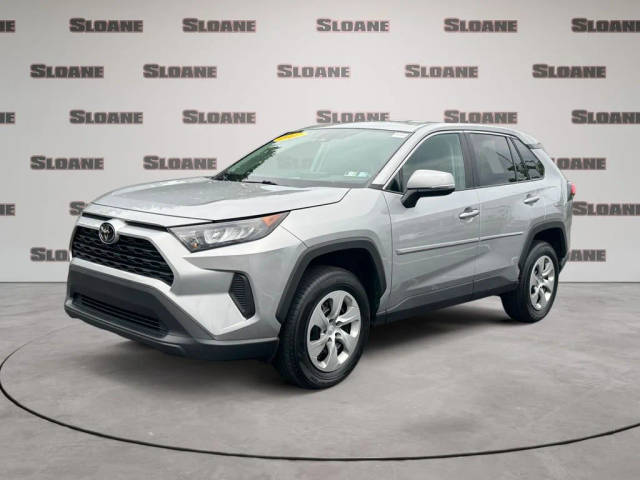 2022 Toyota RAV4 LE AWD photo