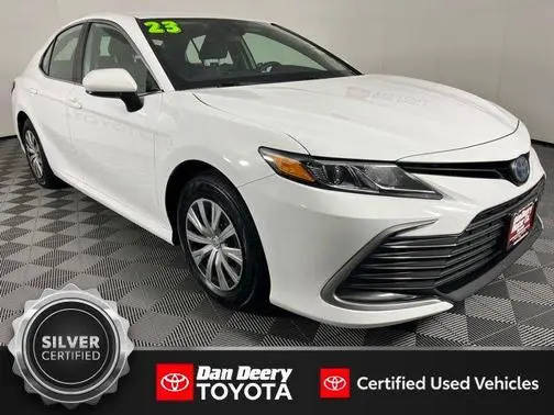 2023 Toyota Camry Hybrid LE FWD photo