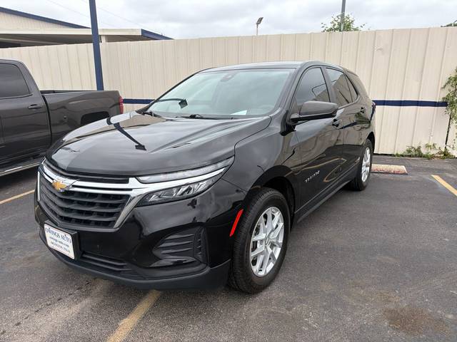 2022 Chevrolet Equinox LS AWD photo