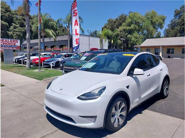 2021 Tesla Model Y Long Range AWD photo