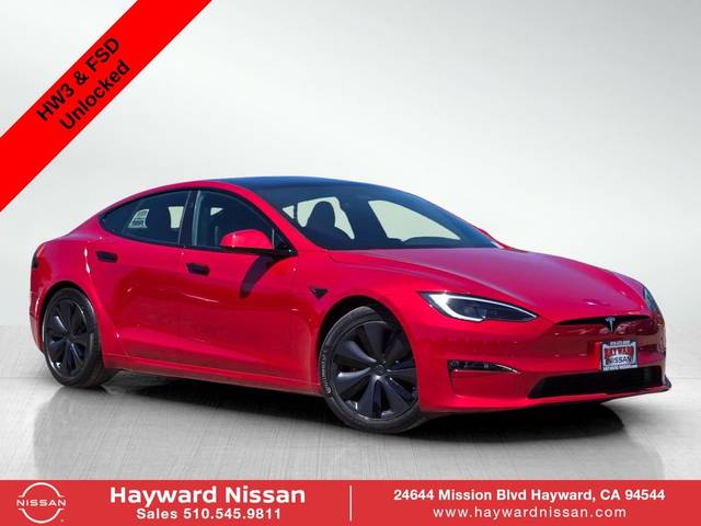 2023 Tesla Model S Standard Range AWD photo