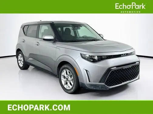 2023 Kia Soul LX FWD photo