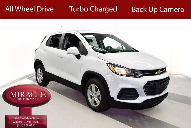 2022 Chevrolet Trax LS AWD photo