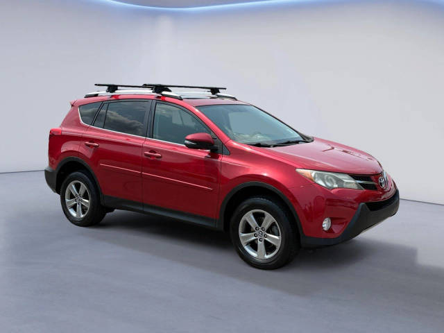 2015 Toyota RAV4 XLE AWD photo