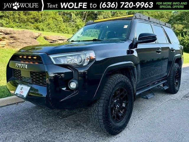 2021 Toyota 4Runner SR5 4WD photo