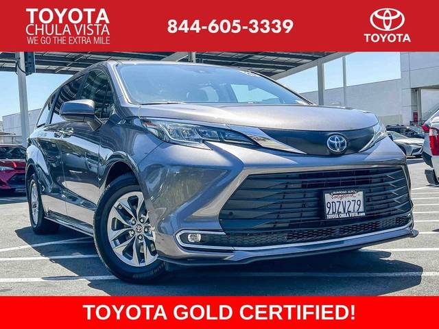 2023 Toyota Sienna XLE AWD photo