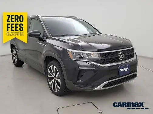 2023 Volkswagen Taos SE FWD photo