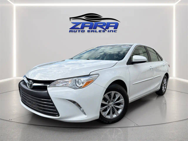 2015 Toyota Camry SE FWD photo
