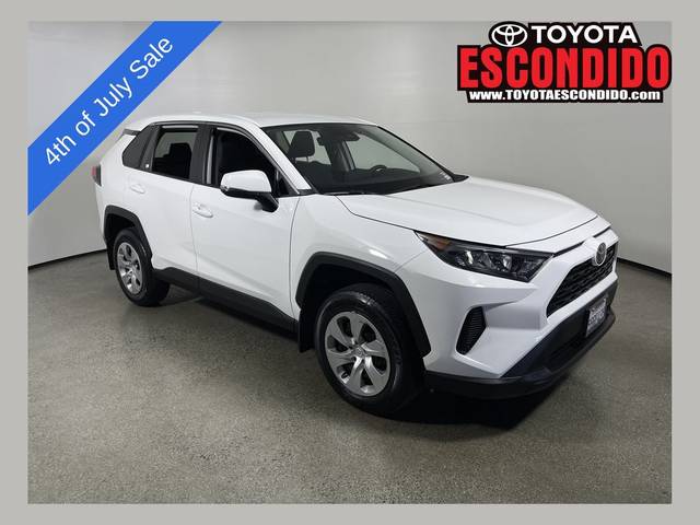 2022 Toyota RAV4 LE FWD photo