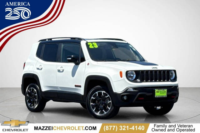 2023 Jeep Renegade Trailhawk 4WD photo