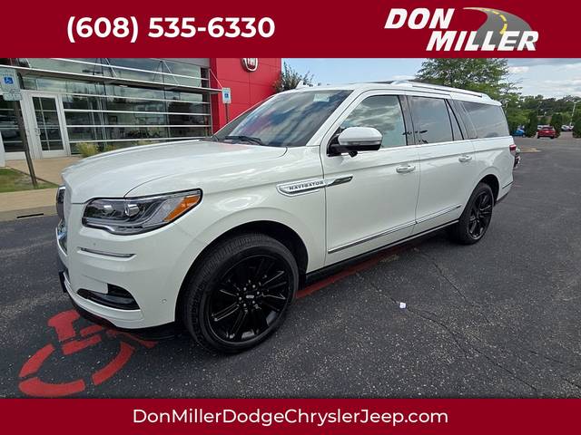 2022 Lincoln Navigator L Reserve 4WD photo